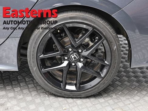 Used 2023 Honda Civic Sport image 29