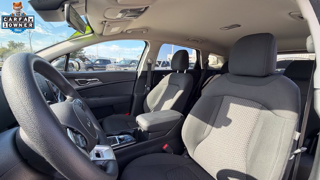 Used 2023 Kia Sportage LX AWD/4WD image 19