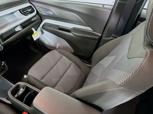 New 2027 Chevrolet Bolt LT w/ Comfort Package FWD image 24