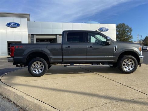 Used 2019 Ford F250 Lariat w/ Lariat Ultimate Package image 2
