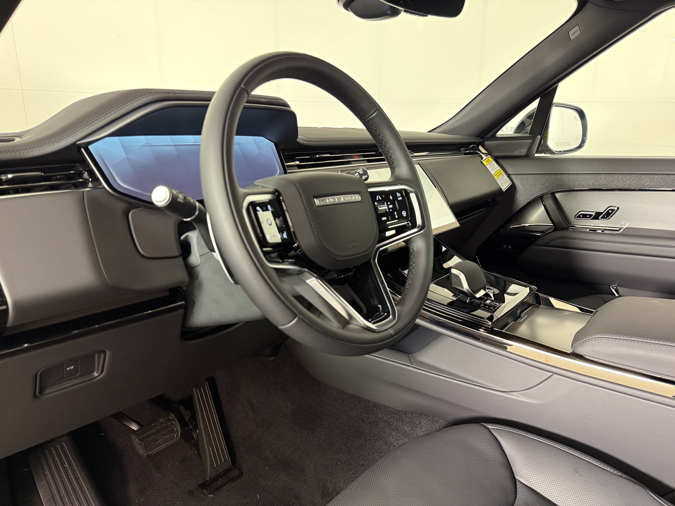 New 2027 Land Rover Range Rover Sport SE AWD/4WD image 4