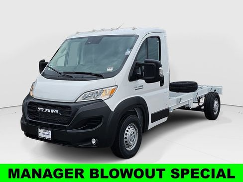 New 2024 RAM ProMaster 3500 w/ Convenience Group FWD image 7