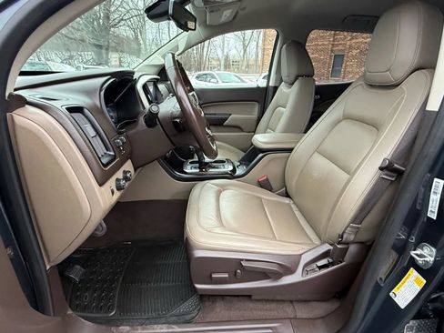 Used 2019 GMC Canyon SLT w/ Driver Alert Package image 2