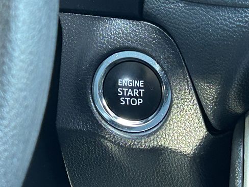 Certified 2025 Toyota RAV4 XLE FWD image 19