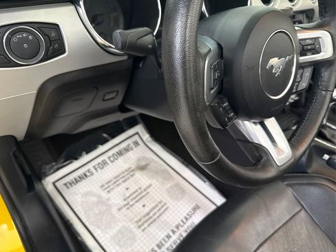 Used 2015 Ford Mustang Premium RWD image 31