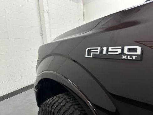 Used 2018 Ford F150 XLT w/ Equipment Group 302A Luxury AWD/4WD image 18