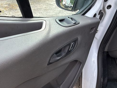 Used 2025 Ford Transit 350 XLT RWD image 16