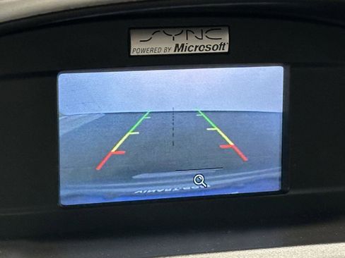 Used 2015 Ford Escape SE image 25