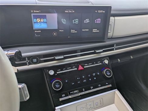 Used 2024 Hyundai Santa Fe SEL image 19