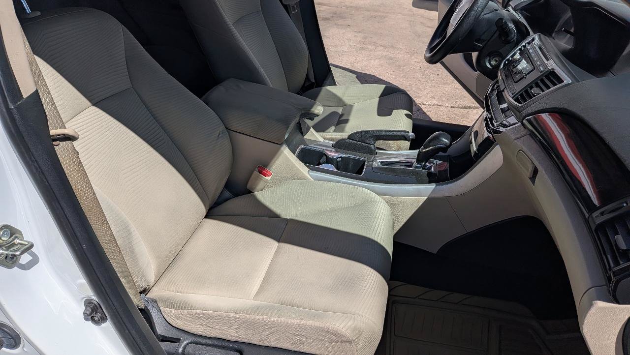 Used 2016 Honda Accord LX image 13