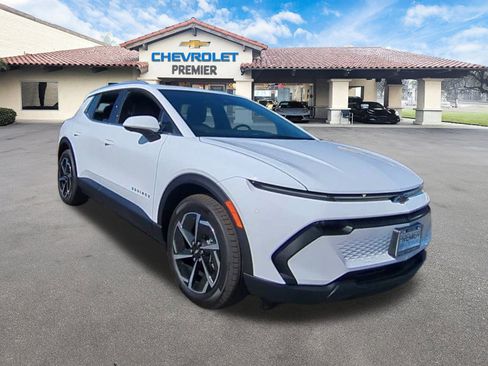 New 2026 Chevrolet Equinox EV LT image 2