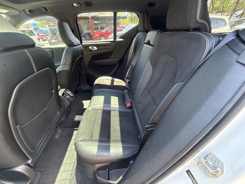 Used 2019 Volvo XC40 T5 R-Design AWD/4WD image 15