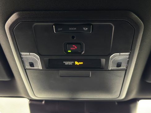 Used 2024 Toyota Tacoma SR5 image 31