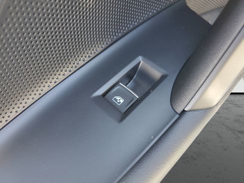 Used 2025 Audi Q5 Premium Plus w/ Premium Plus AWD/4WD image 18