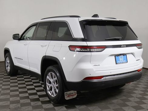 Used 2022 Jeep Grand Cherokee Limited AWD/4WD image 12