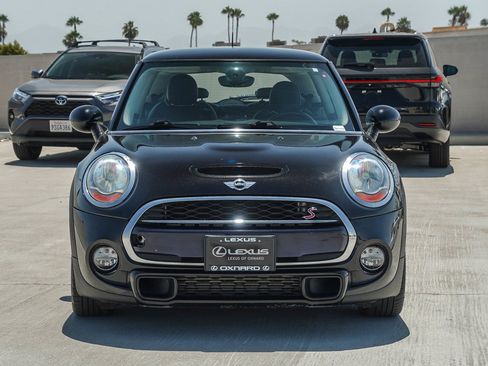 Used 2018 MINI Cooper S FWD image 2