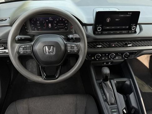 Used 2023 Honda Accord EX image 11