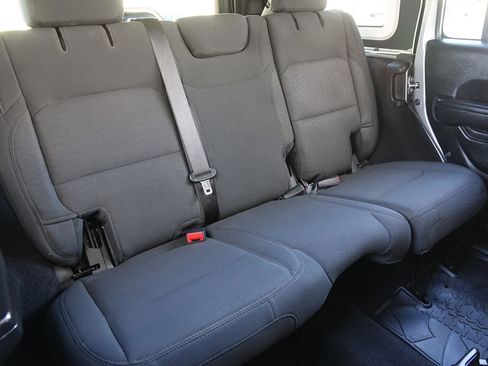 Used 2020 Jeep Wrangler Unlimited Sport image 9