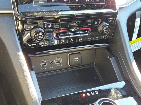 New 2025 Jeep Grand Cherokee Laredo X image 29