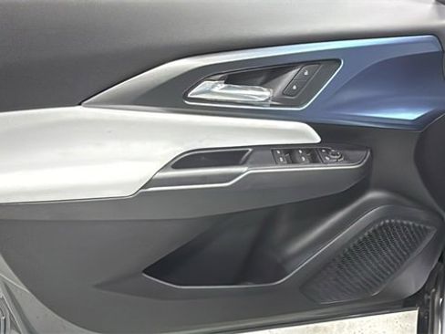 New 2026 Chevrolet Equinox EV LT image 12