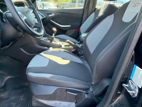 Used 2013 Ford Focus ST FWD image 12