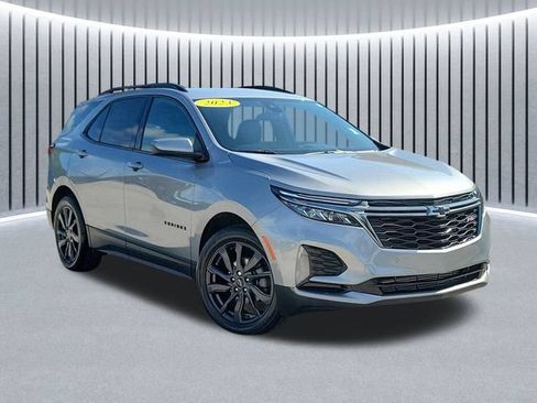 Used 2023 Chevrolet Equinox RS FWD image 1