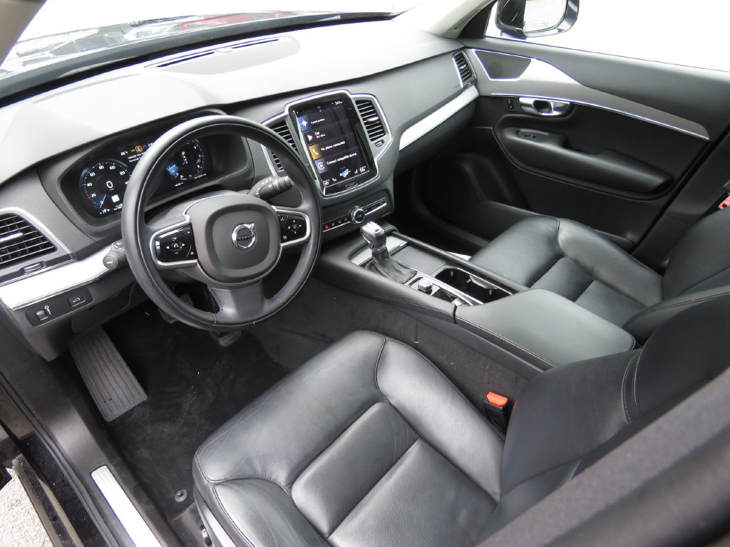 Used 2022 Volvo XC90 T5 Momentum AWD/4WD image 11