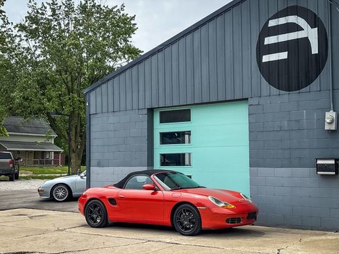 Used 2002 Porsche Boxster RWD image 16