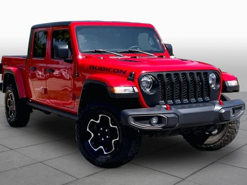 Used 2023 Jeep Gladiator Rubicon w/ Cold Weather Group AWD/4WD image 3