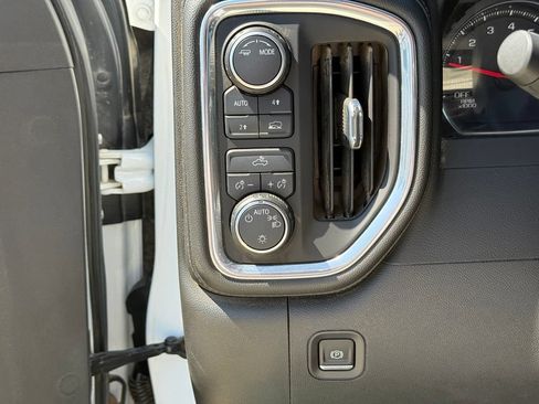 Used 2021 Chevrolet Silverado 1500 LT w/ Fleet Comfort Package AWD/4WD image 19