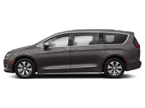 Used 2019 Chrysler Pacifica Limited w/ Advanced Safetytec Group FWD image 3