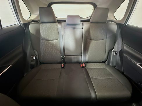 Used 2021 Toyota RAV4 XLE FWD image 30