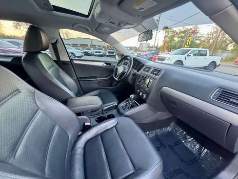 Used 2015 Volkswagen Jetta SE image 13