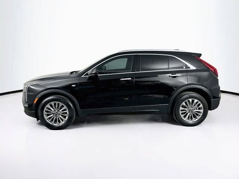 Used 2025 Cadillac XT4 Premium Luxury FWD image 3
