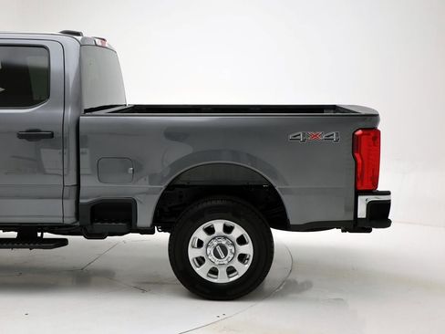 Used 2024 Ford F250 XLT image 7