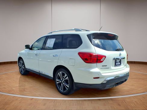 Used 2018 Nissan Pathfinder Platinum AWD/4WD image 5