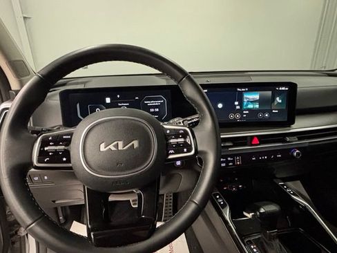 Used 2025 Kia Sorento SX FWD image 18