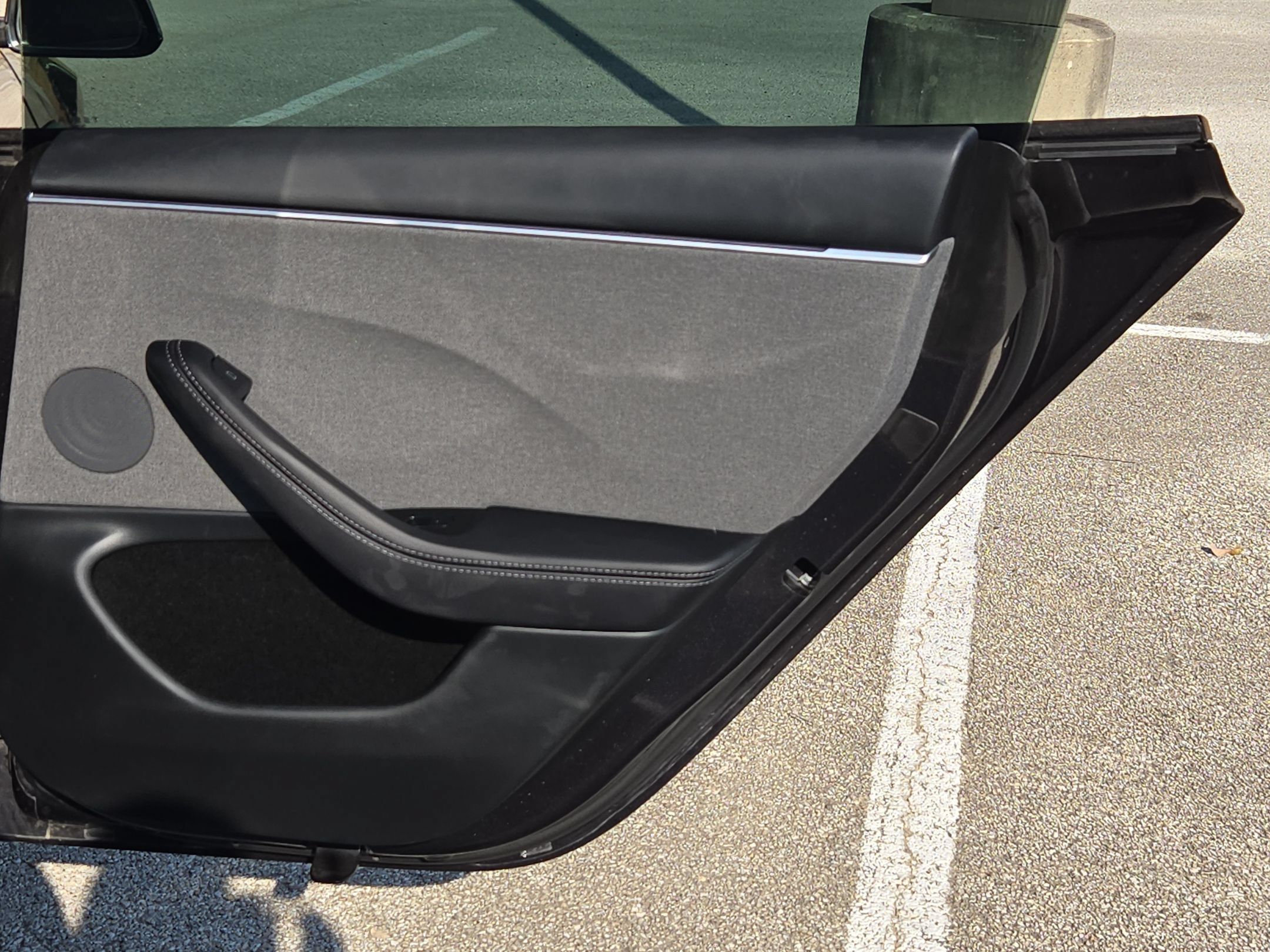 Used 2025 Tesla Model 3 Long Range RWD image 26