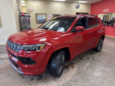 Used 2022 Jeep Compass Limited w/ (RED) Package image 3