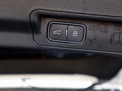 Certified 2023 Ford Explorer ST-Line w/ Class IV Trailer Tow Package image 24