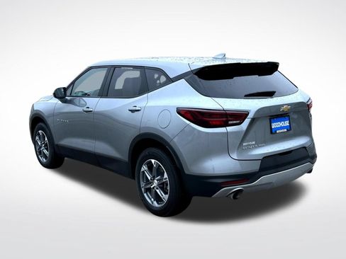 Certified 2025 Chevrolet Blazer LT AWD/4WD image 8