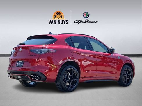 New 2024 Alfa Romeo Stelvio Quadrifoglio image 2