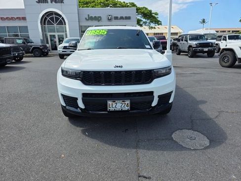 Used 2021 Jeep Grand Cherokee L Laredo AWD/4WD image 2