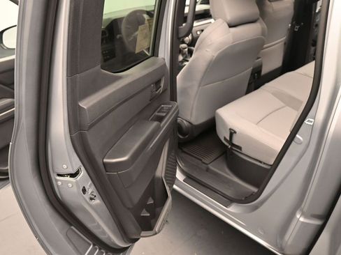 Used 2025 Toyota Tacoma SR5 w/ SR5 Upgrade Package image 17