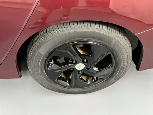 Used 2017 Honda Accord LX image 28