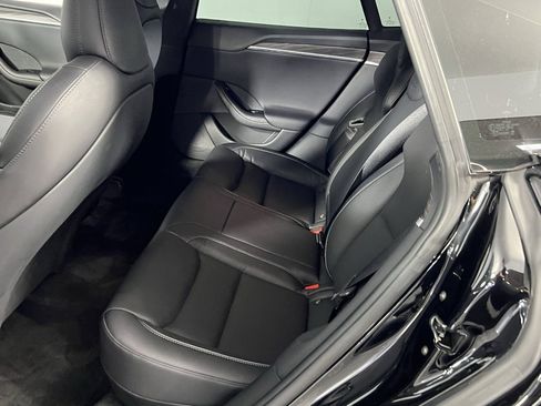 Used 2021 Tesla Model S Plaid image 25