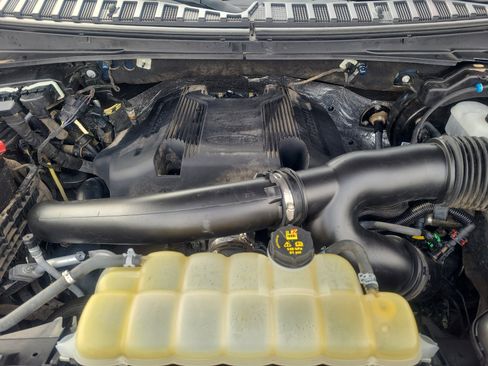 Certified 2019 Ford Expedition Max XLT w/ Equipment Group 202A image 22