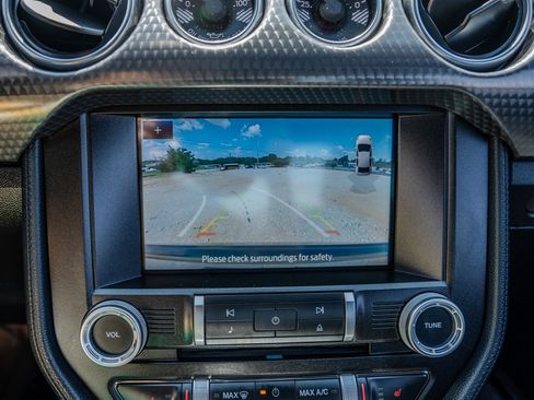 Used 2021 Ford Mustang GT RWD image 21