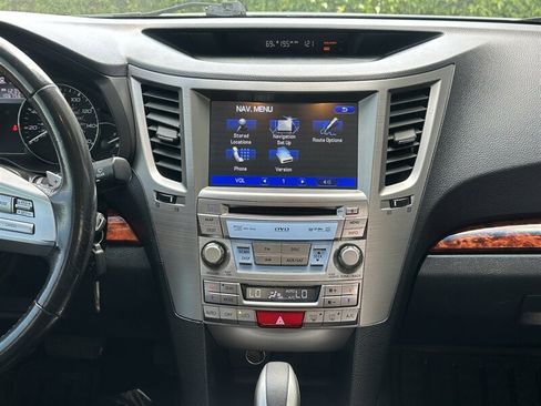 Used 2011 Subaru Outback 3.6R Limited AWD/4WD image 34