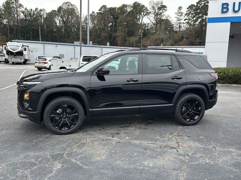 New 2026 Chevrolet Equinox LT w/ Convenience Package II image 3